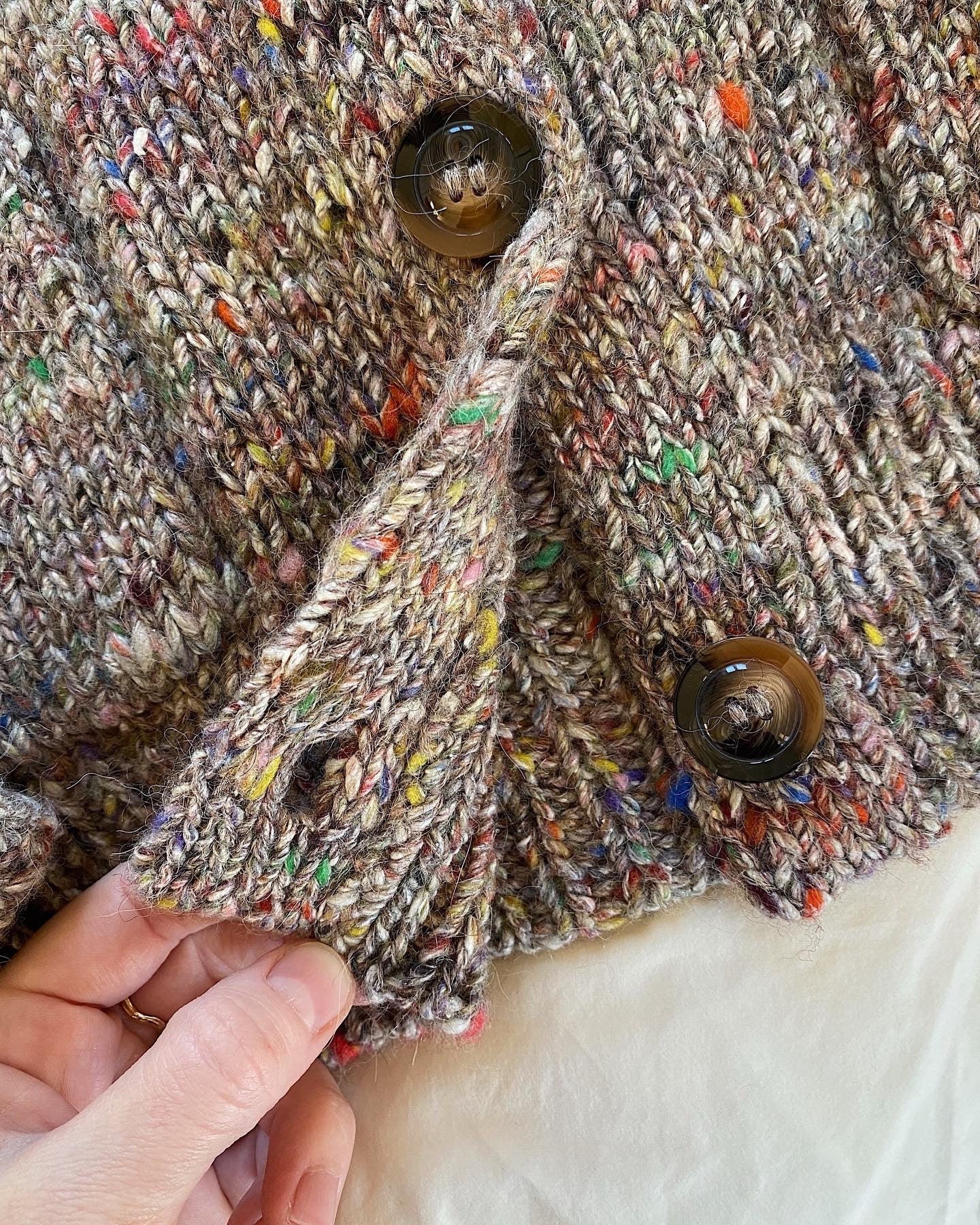 Strickpaket Cardigan No. 8 von My Favourite Things Knitwear aus Aran Tweed & Silk Mohair